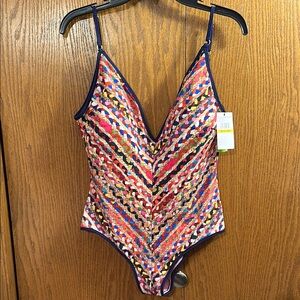 Sam Edelman Colorful Women’s One Piece Swimsuit size medium.